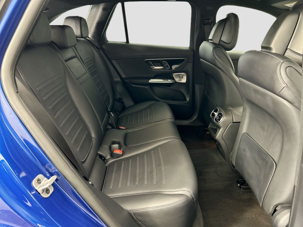 Thumbnail: 2025 Mercedes-Benz GLC - 21