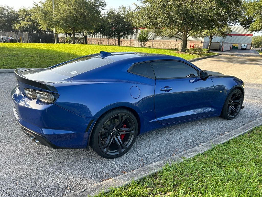 Thumbnail: 2019 Chevrolet Camaro - 5
