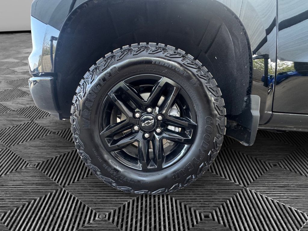 Used Car 2024 Chevrolet Silverado 1500  Lt Trail Boss For Sale Under $50,000 In Round Rock, Texas