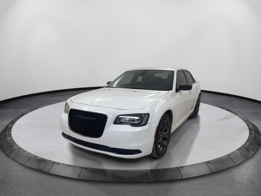 Bright White Clearcoat 2023 Chrysler 300 Sedan Rear-Wheel Drive 8-Speed Automatic