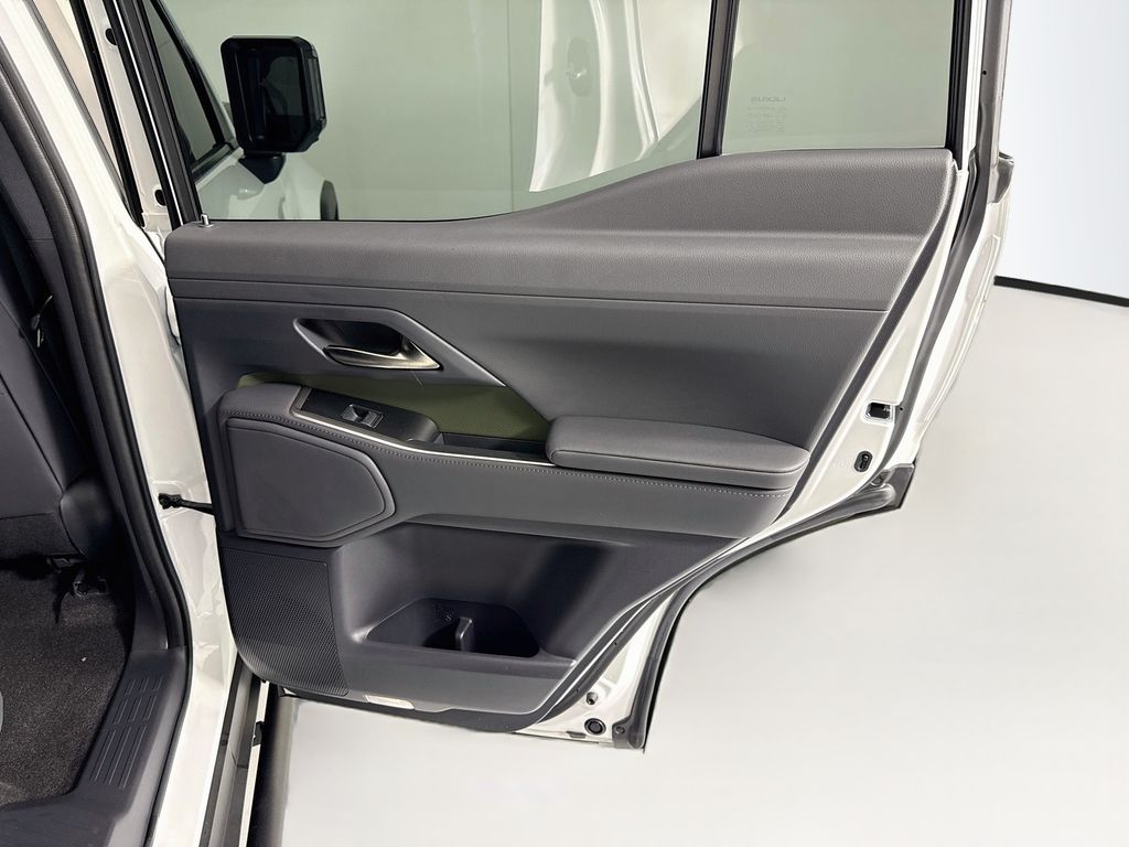 Thumbnail: 2024 Lexus GX - 27