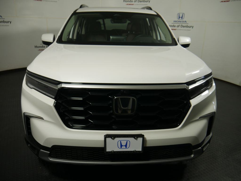 Thumbnail: 2023 Honda Pilot - 2