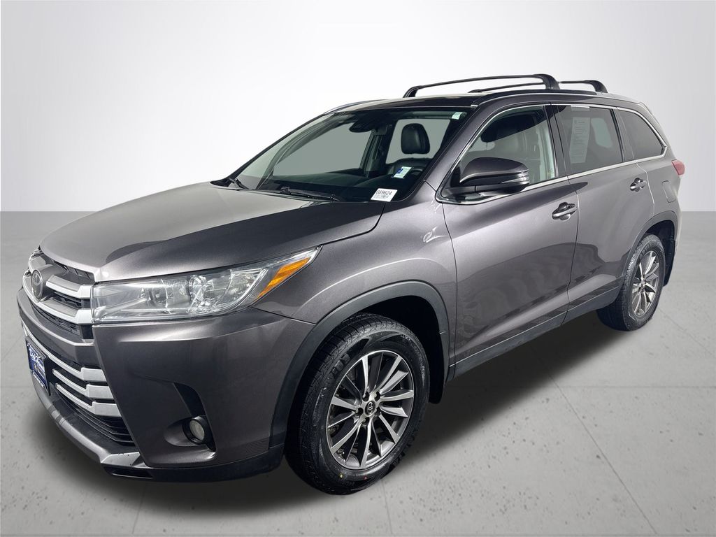 2019 Toyota Highlander XLE photo 2