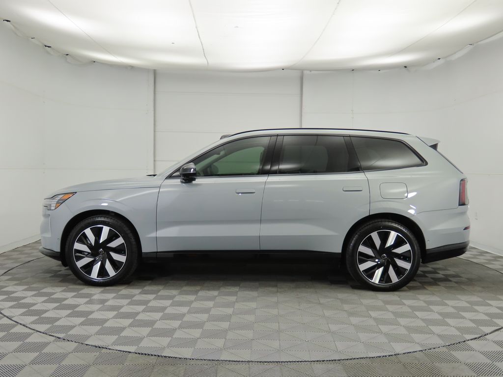 2025 Volvo EX90  8