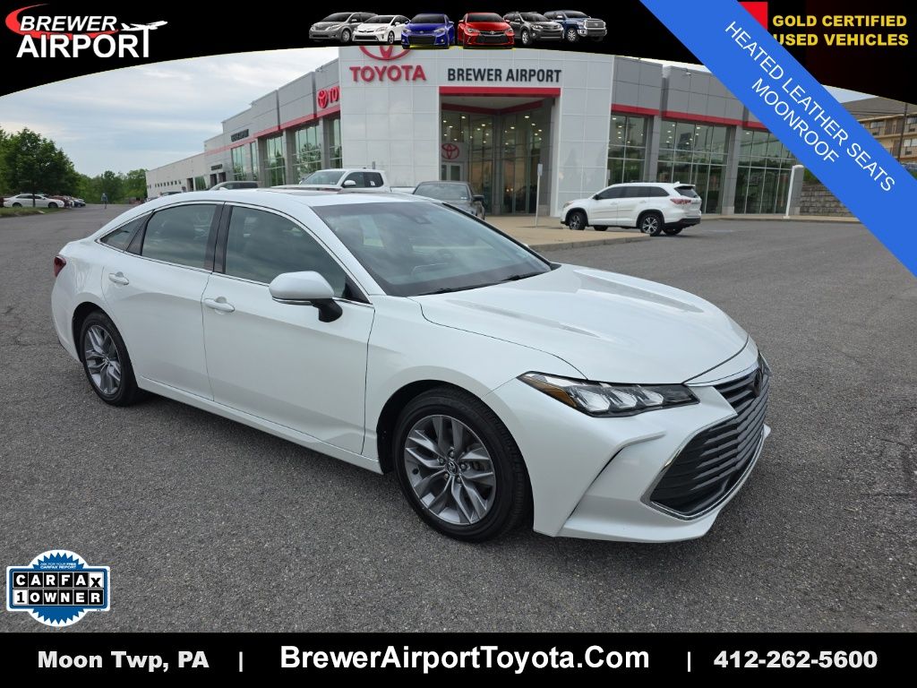 2020 Toyota Avalon XLE's photo