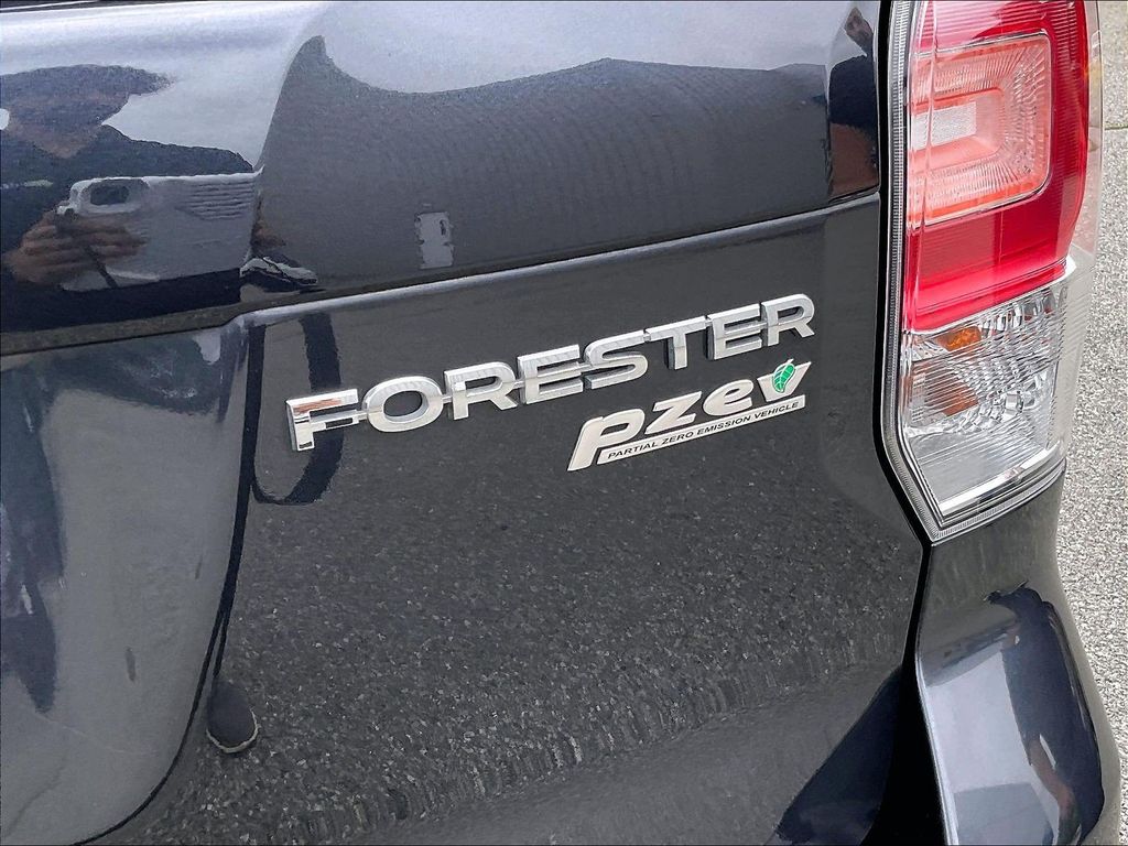 2017 Subaru Forester — photo 28