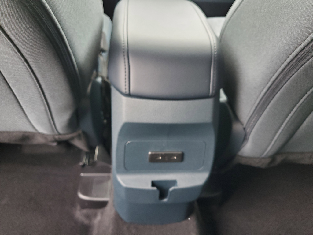 New 2025 Blue Ford XLT image 36