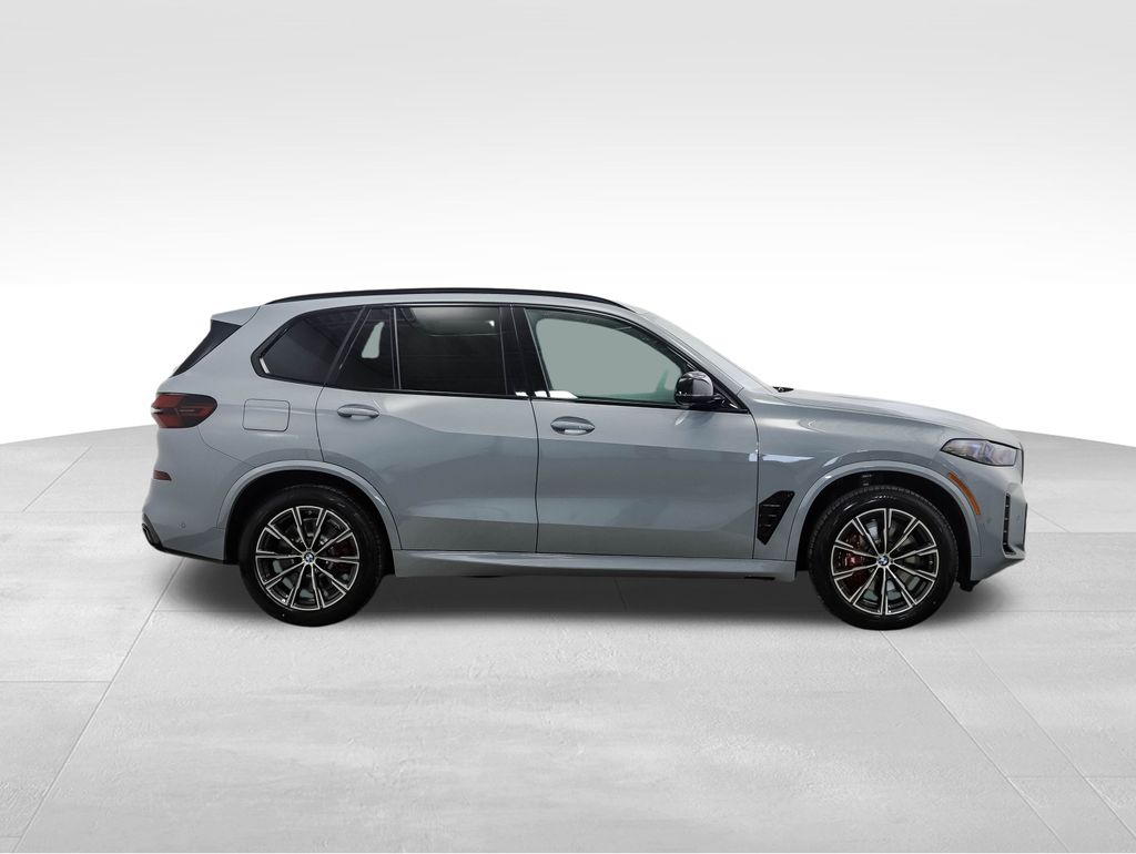 2025 BMW X5 M60i 6