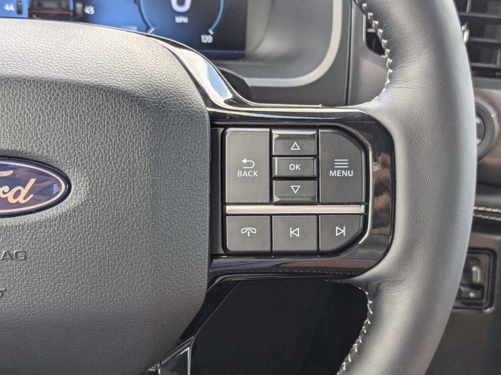 2025 Ford F-150 Lightning Platinum