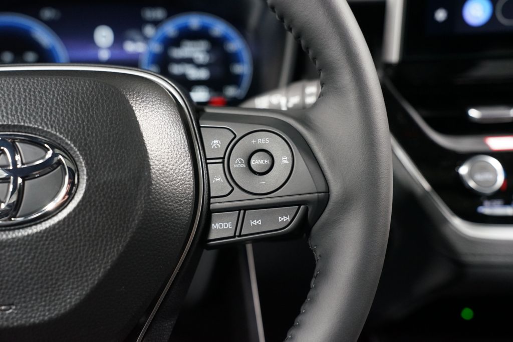 Thumbnail: 2026 Toyota Corolla Cross - 13