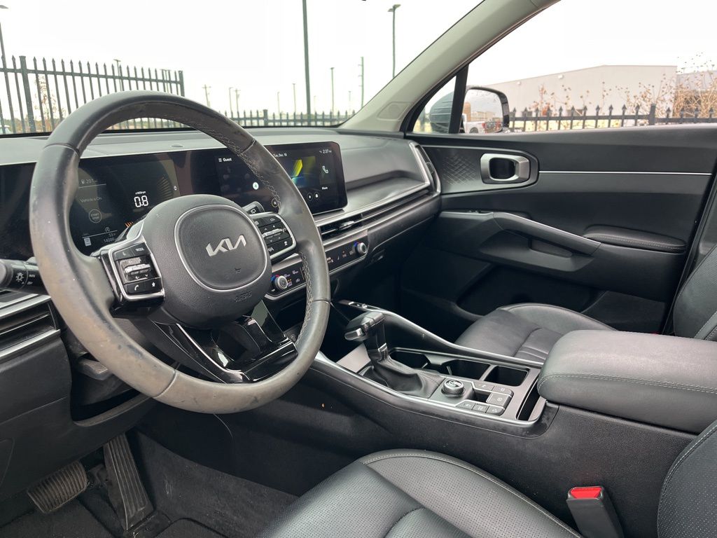 Thumbnail: 2024 Kia Sorento - 17