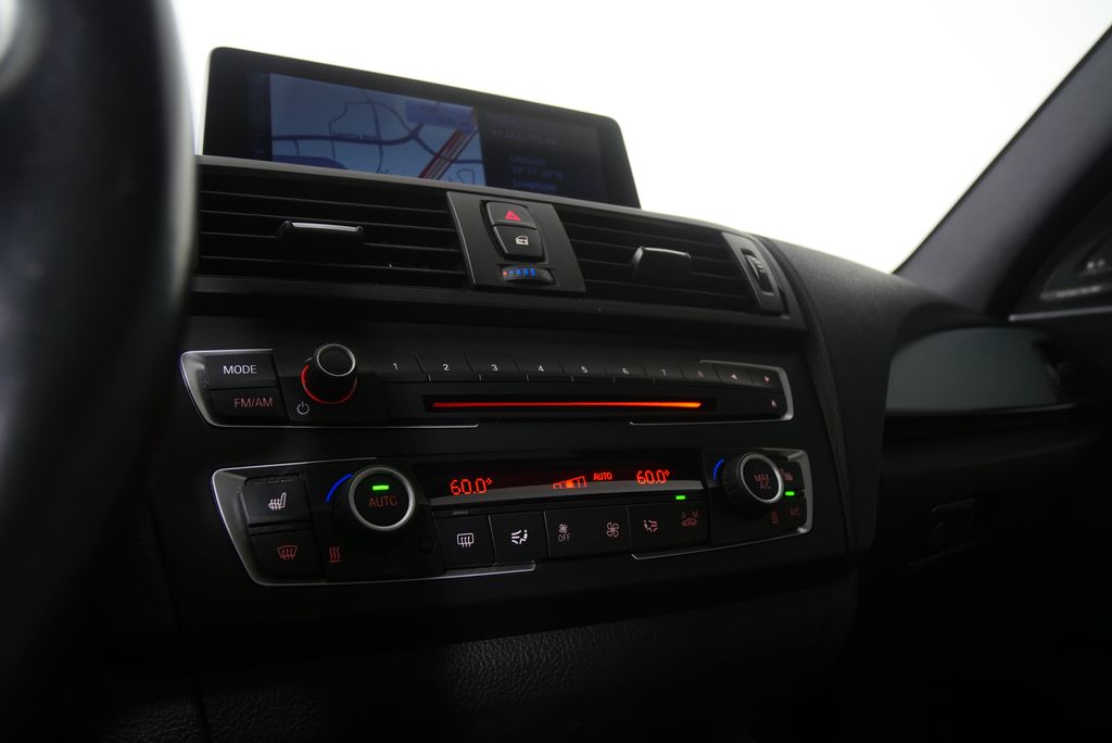 Thumbnail: 2015 BMW 2 Series - 17