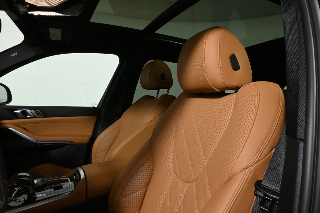 Thumbnail: 2023 BMW X5 - 4