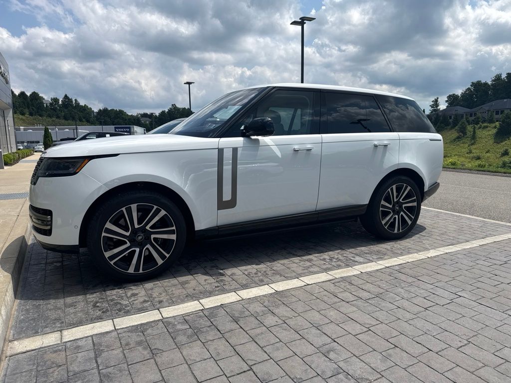 2023 Land Rover Range Rover P530 SE AWD