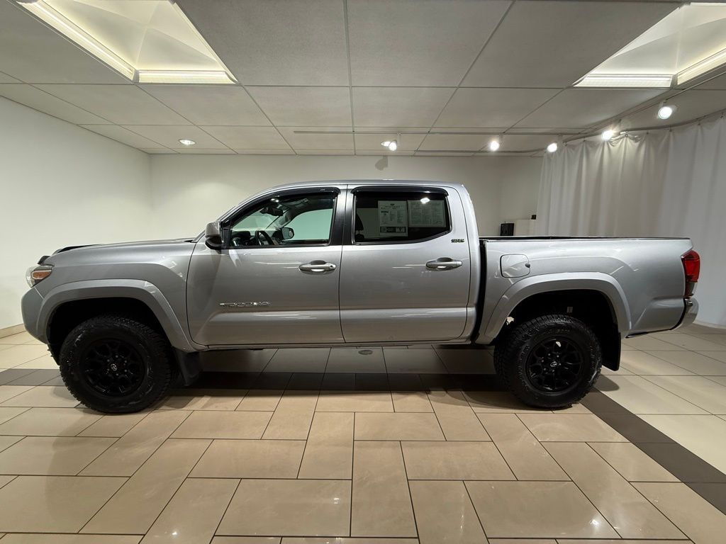 Thumbnail: 2019 Toyota Tacoma - 2