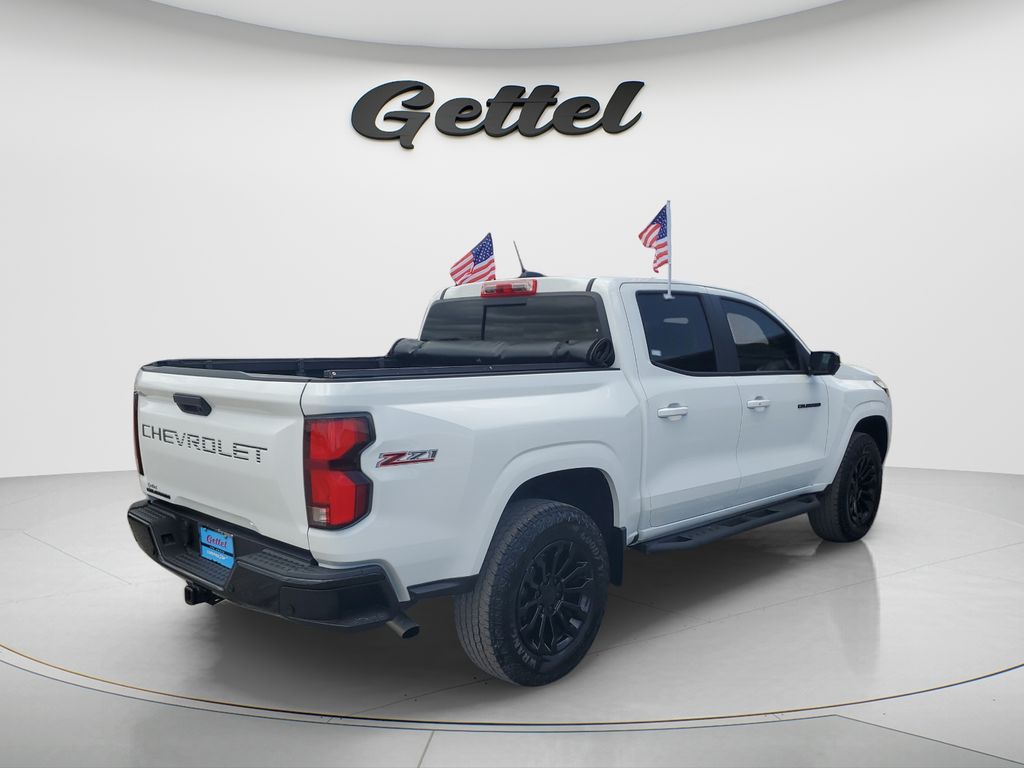 Certified Used 2025 White Chevrolet Z71 image 5