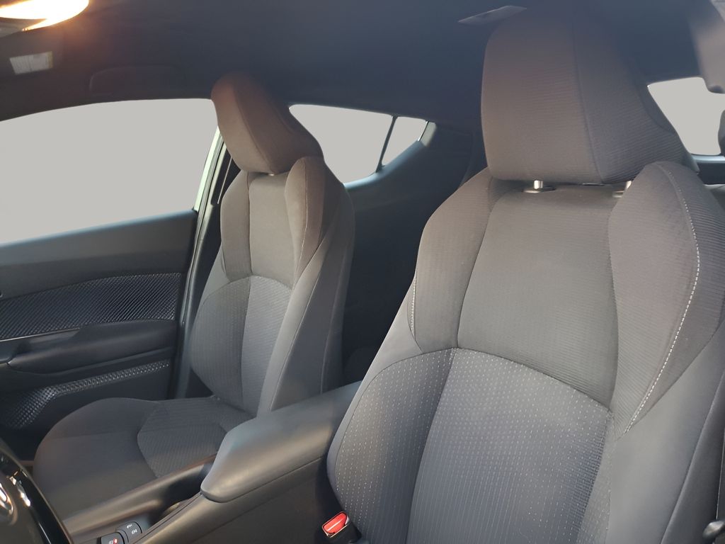 Used Car 2018 Toyota C-hr  Xle For Sale Under $12,000 In Austin, Texas
