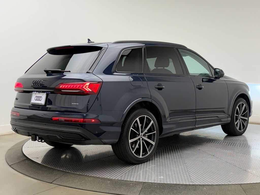 Thumbnail: 2023 Audi Q7 - 7