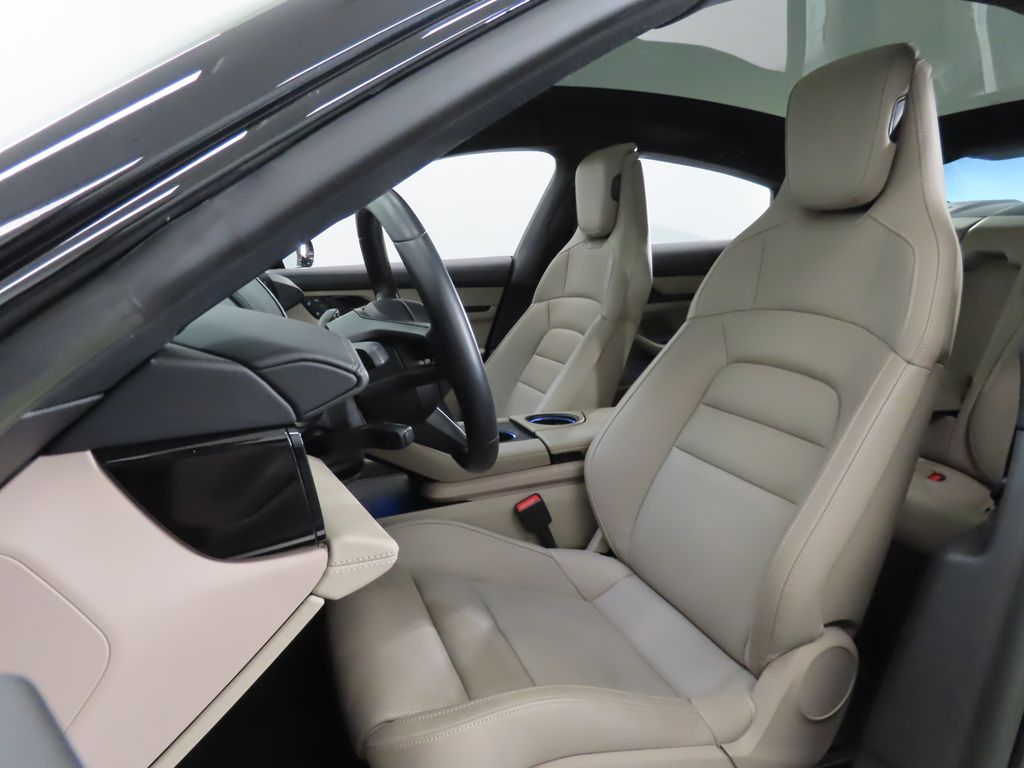 Thumbnail: 2023 Porsche Taycan - 5