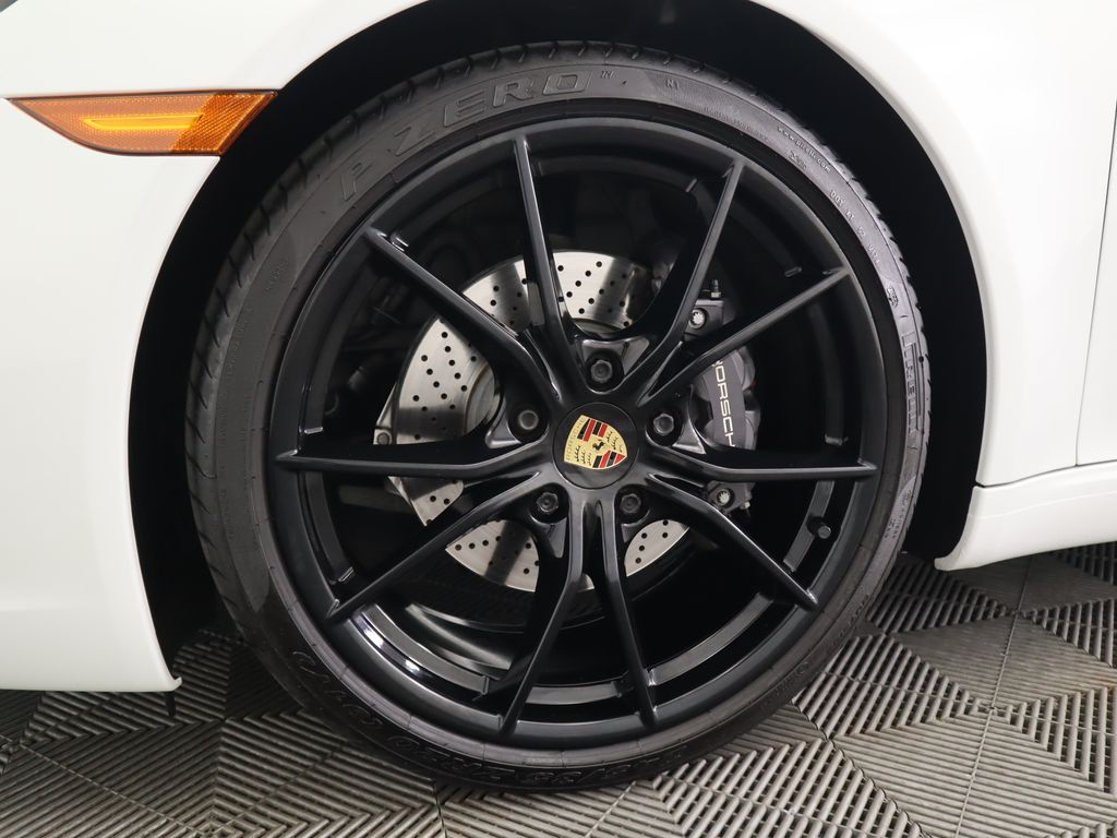 Thumbnail: 2019 Porsche 911 - 31