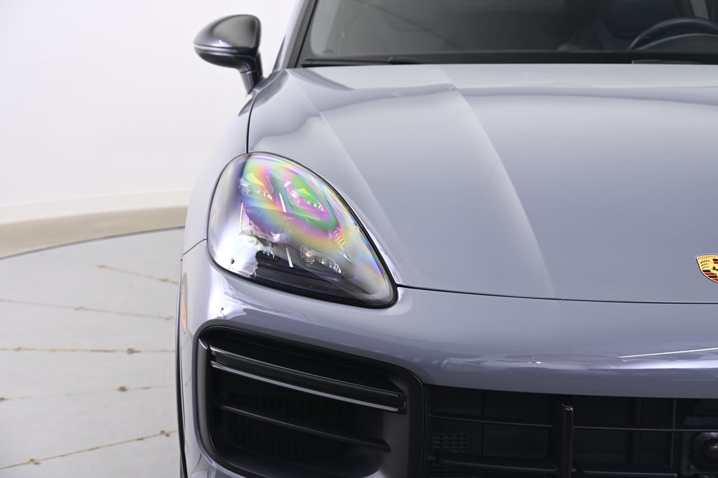 Thumbnail: 2022 Porsche  - 11