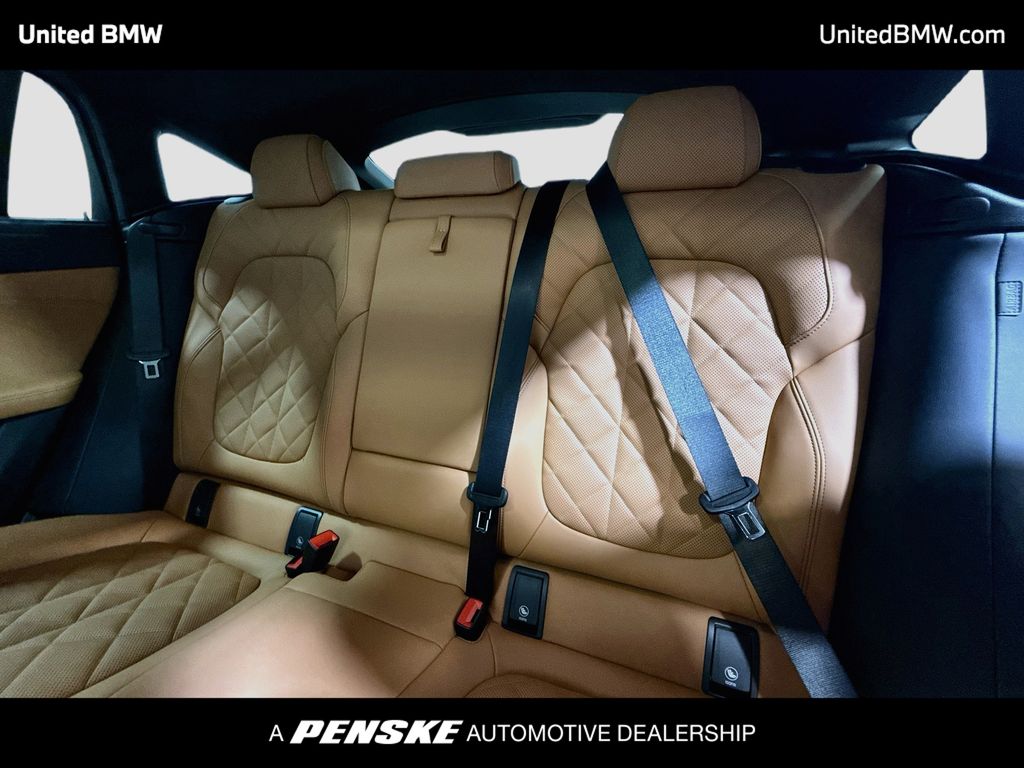 Thumbnail: 2027 BMW X6 - 20