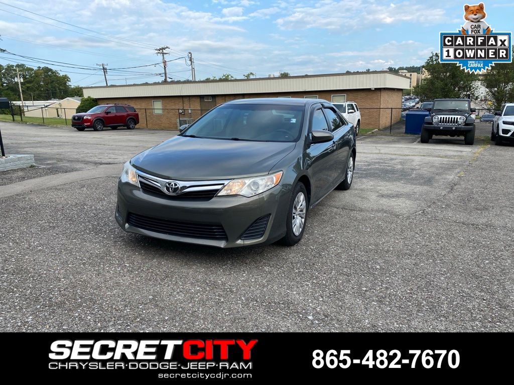 Cypress Pearl 2014 Toyota Camry Sedan Front-Wheel Drive 6-Speed Automatic