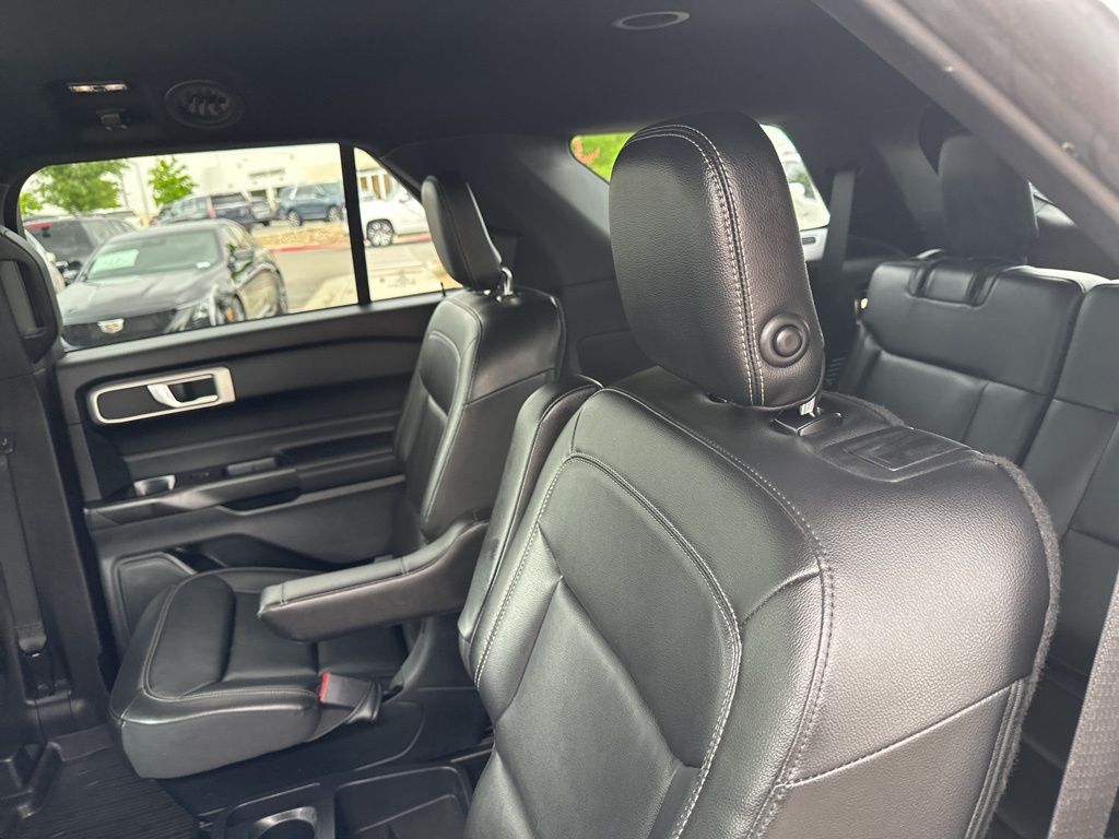 Used Car 2020 Ford Explorer  Xlt For Sale Under $20,000 In Austin, Texas