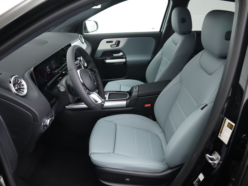 Thumbnail: 2026 Mercedes-Benz GLA - 20