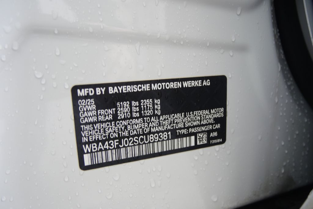 Thumbnail: 2025 BMW 5 Series - 31