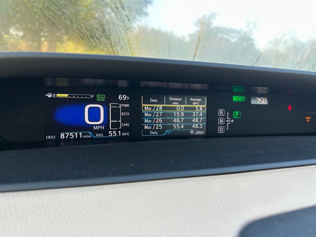 Thumbnail: 2018 Toyota Prius - 23