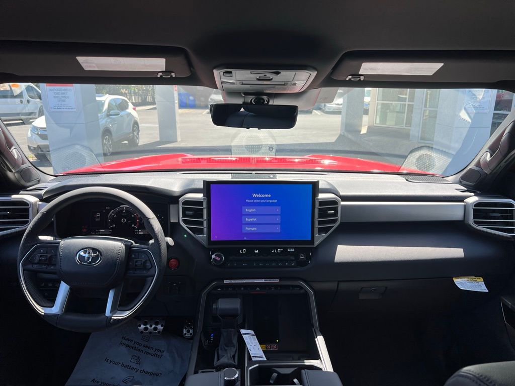 2025 Toyota Tundra Platinum CrewMax photo 4