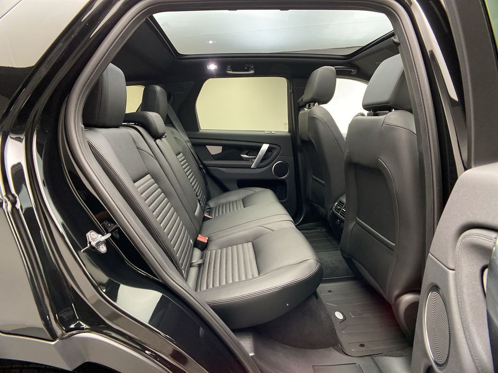 2023 Land Rover Discovery Sport S 14