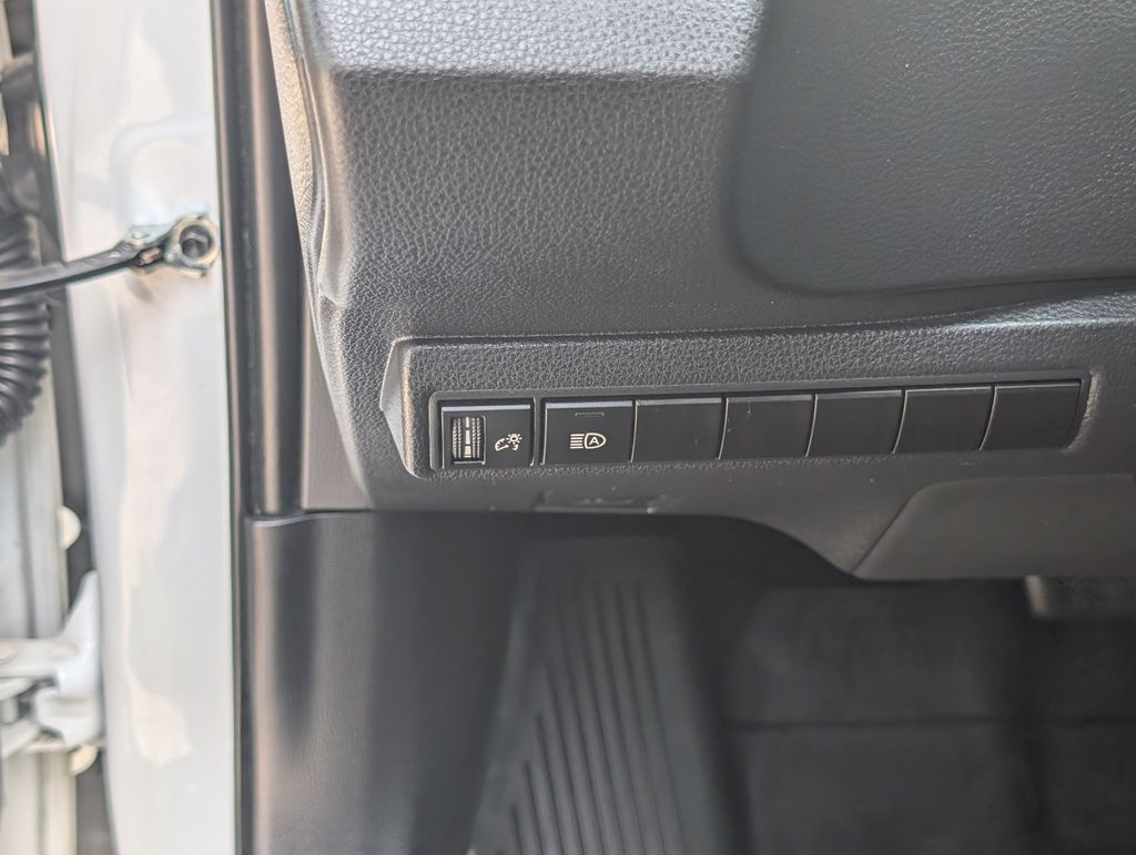 Used 2022 White Toyota SE Nightshade image 23