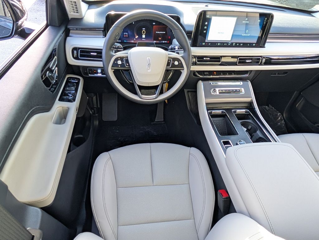 new 2026 Lincoln Aviator car, priced at $61,385