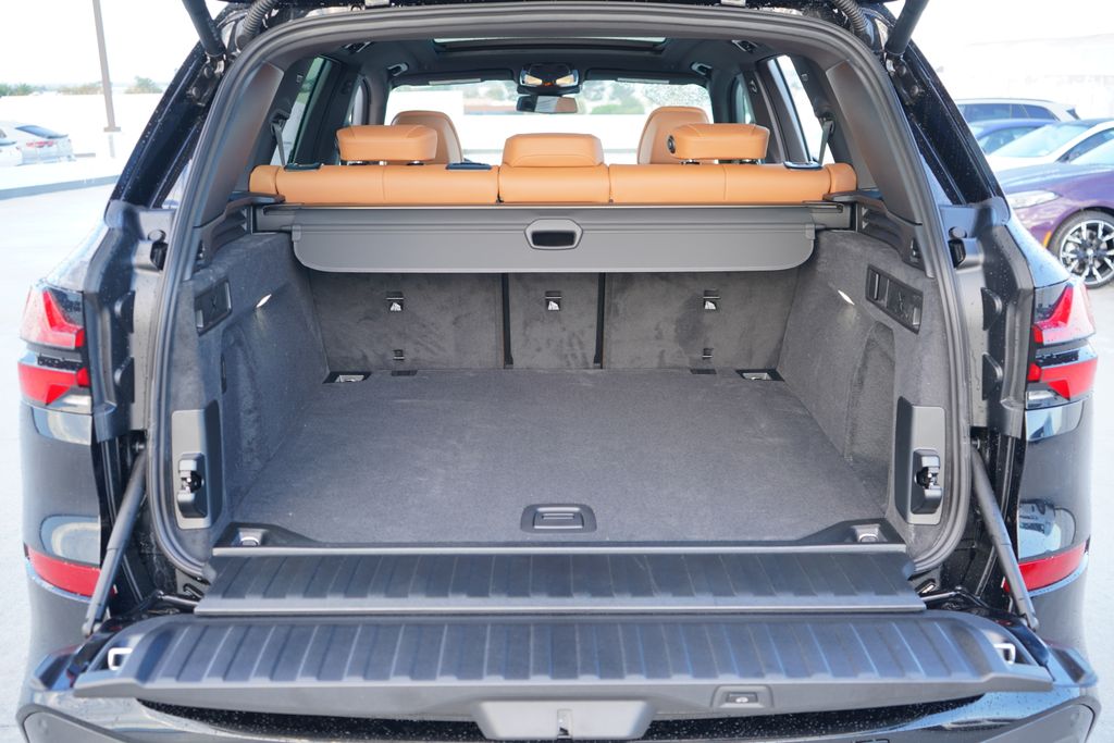 Thumbnail: 2026 BMW X5 - 20