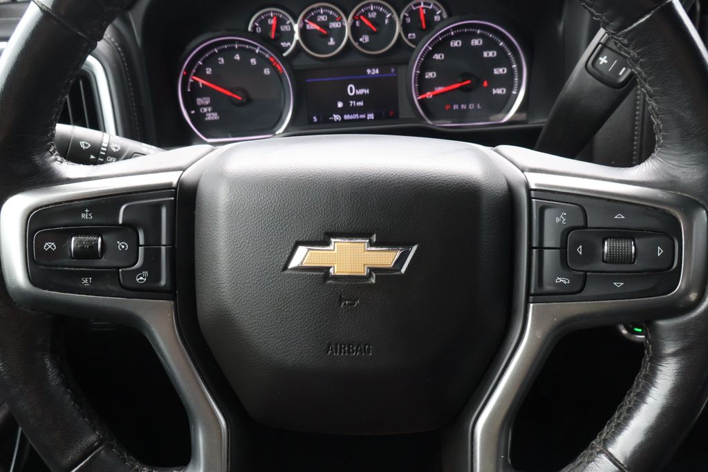 Thumbnail: 2020 Chevrolet Silverado 1500 - 22