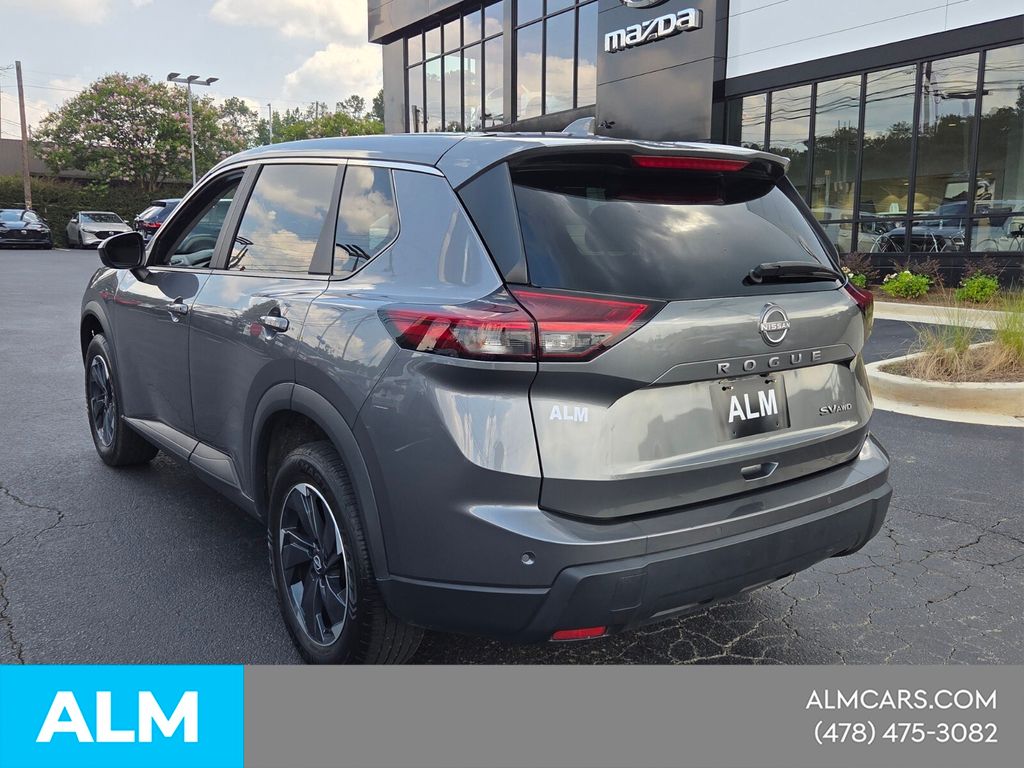 Used 2024 Gray Nissan SV image 11