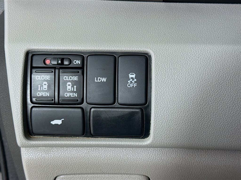 Used Car 2016 Honda Odyssey  Ex-l For Sale Under $20,000 In Austin, Texas