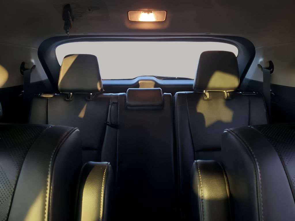 Used Car 2020 Toyota Highlander  Platinum For Sale Under $35,000 In Austin, Texas