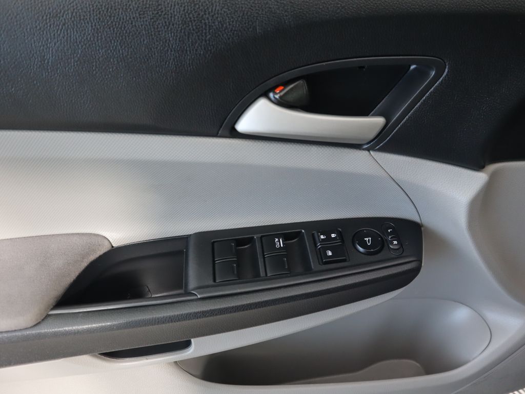 Thumbnail: 2012 Honda Accord - 22