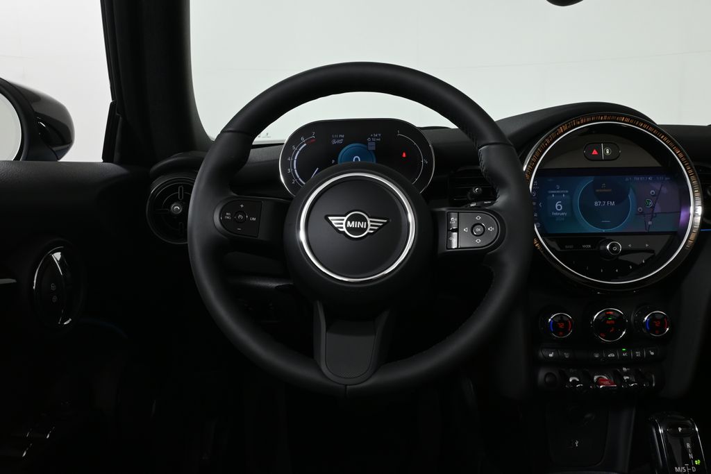 2024 MINI Cooper  26