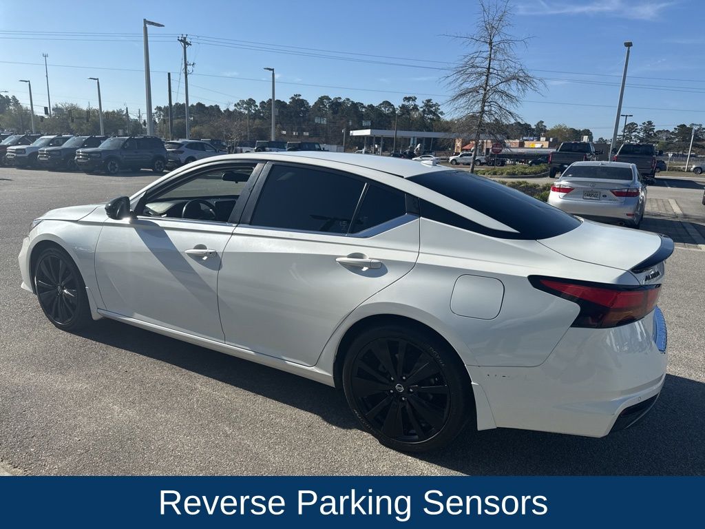 2022 Nissan Altima SR FWD