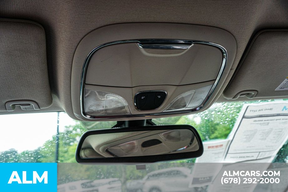 Used 2016 White Jeep Altitude image 33