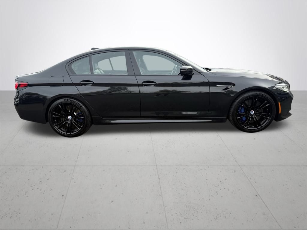2022 BMW M5 Base