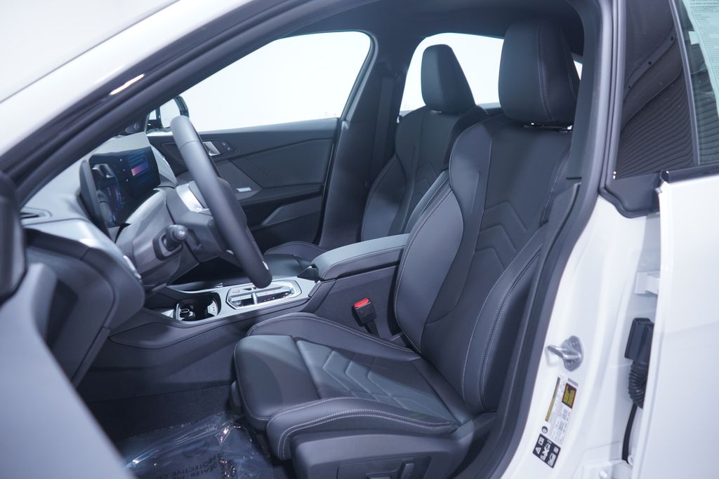 2025 BMW 2 Series  7