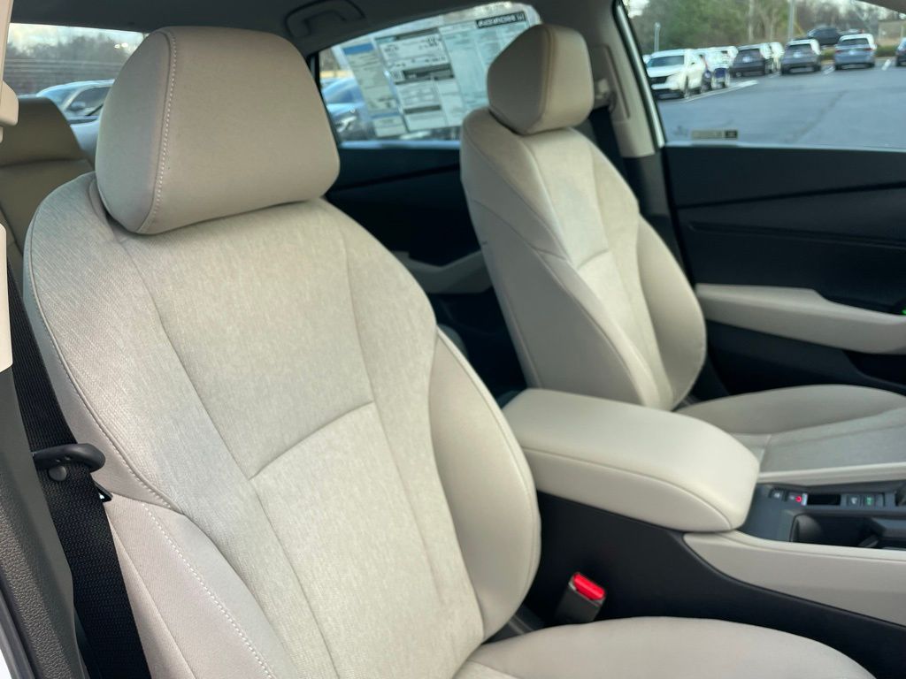 2025 Honda Accord LX 28