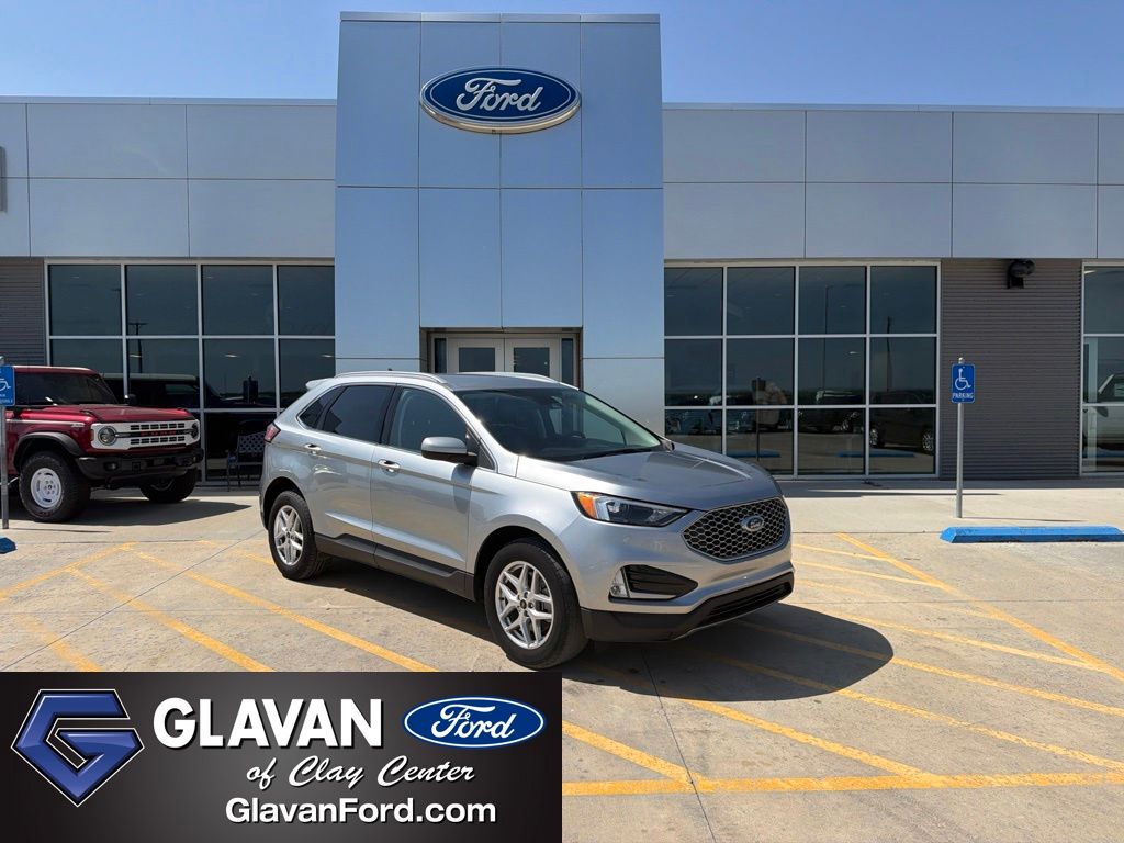 Silver Metallic 2023 Ford Edge SUV / Crossover All-Wheel Drive 8-Speed Automatic