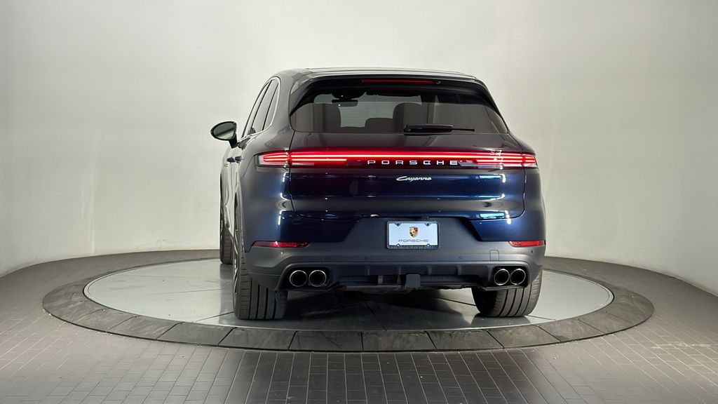 2024 Porsche Cayenne E-Hybrid 6