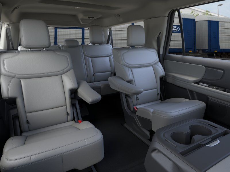 New 2026 Star White Metallic Tri-Coat Ford MAX Active image 11